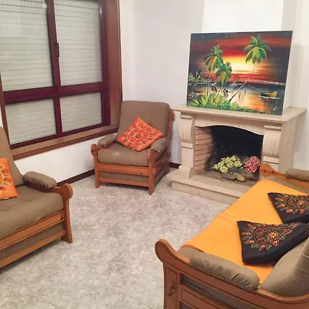 Spacious In With Fireplace, 87 Sqm Apartman *