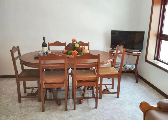 Spacious In With Fireplace, 87 Sqm Espinho (Aveiro)