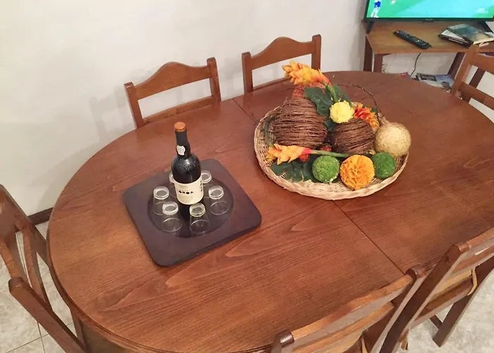 Spacious In With Fireplace, 87 Sqm