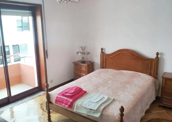 Spacious In With Fireplace, 87 Sqm Apartment