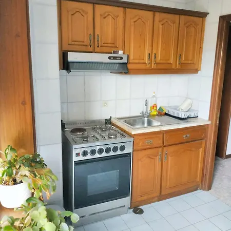 Apartment Spacious In Espinho With Fireplace, 87 Sqm