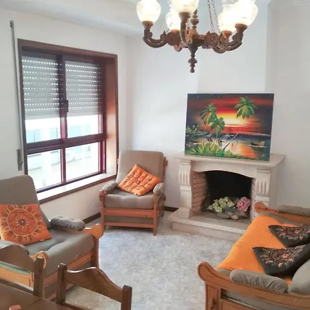 Spacious In With Fireplace, 87 Sqm Apartmán
