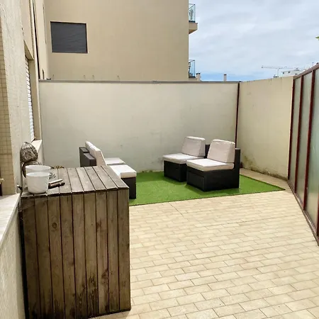 Spacious In With Fireplace, 87 Sqm Espinho (Aveiro)