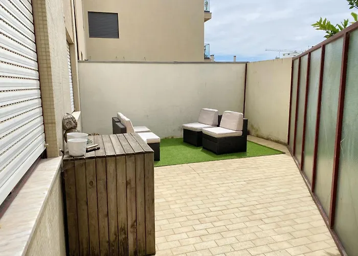 Spacious In With Fireplace, 87 Sqm 아파트 *