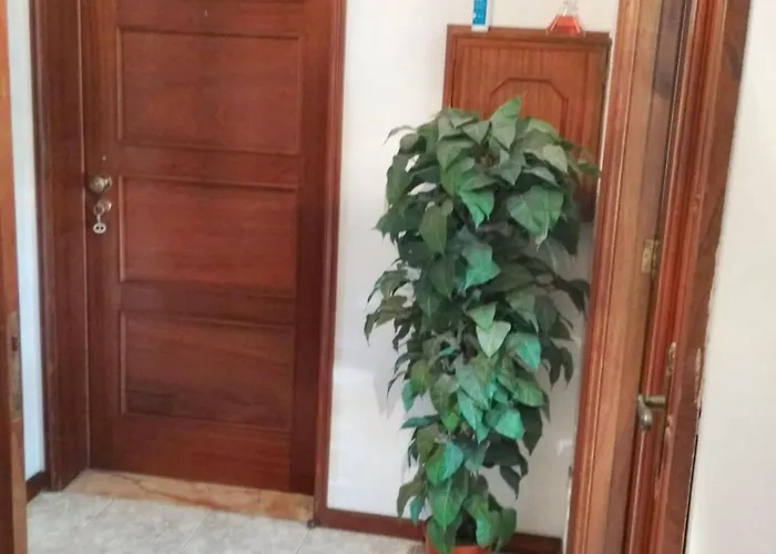 Spacious In With Fireplace, 87 Sqm * 에스피뇨